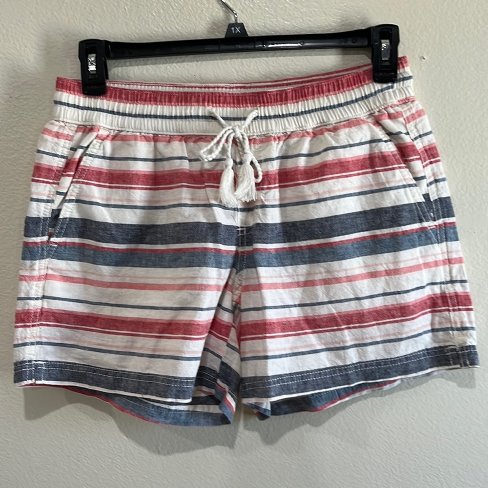 Women shorts Size Medium M.